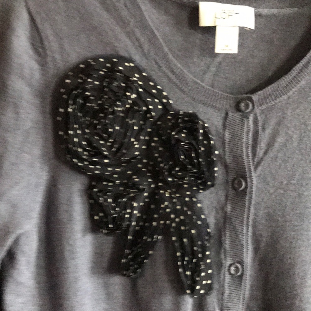 Loft Cardigan- EUC- size M - Hardly worn - Picture 2 of 4